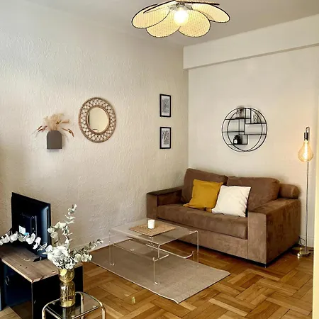 Modern With Balcony And Ac Walk To Tramway Near Center Διαμέρισμα